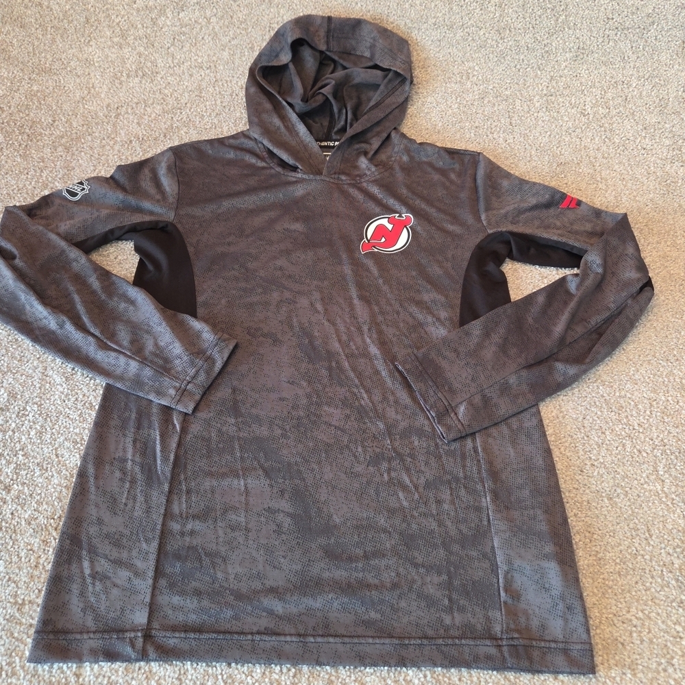 Mens NJ DEVILS Fanatics Authentic Pro Gray Hoodie MEDIUM Pullover Shirt